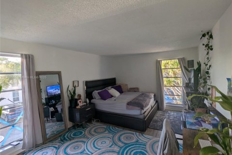 Condo in Margate, Florida, 2 bedrooms  № 1941556 - photo 21