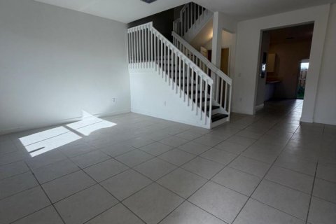 Townhouse in Homestead, Florida 3 bedrooms, 149.76 sq.m. № 2175353 - photo 13