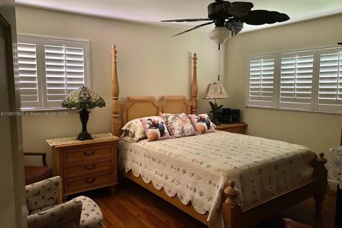 Condo in Tamarac, Florida, 2 bedrooms  № 1942916 - photo 5