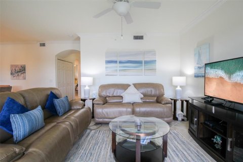 Condo in Bradenton, Florida, 2 bedrooms in LAKEWOOD NATIONAL № 2298770 - photo 2
