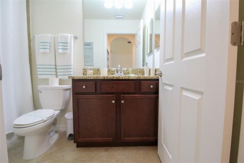 Condo in Bradenton, Florida, 2 bedrooms in LAKEWOOD NATIONAL № 2298770 - photo 27
