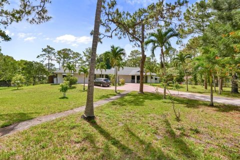 House in Jupiter, Florida 3 bedrooms, 237.74 sq.m. № 1747366 - photo 3