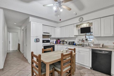 House in Jupiter, Florida 3 bedrooms, 237.74 sq.m. № 1747366 - photo 8
