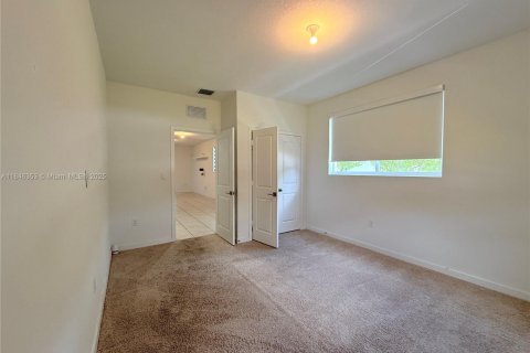 Touwnhouse à louer à Homestead, Floride: 4 chambres, 178.74 m2 № 1845924 - photo 15