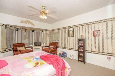 House in Davenport, Florida 4 bedrooms, 156.73 sq.m. № 1793463 - photo 21