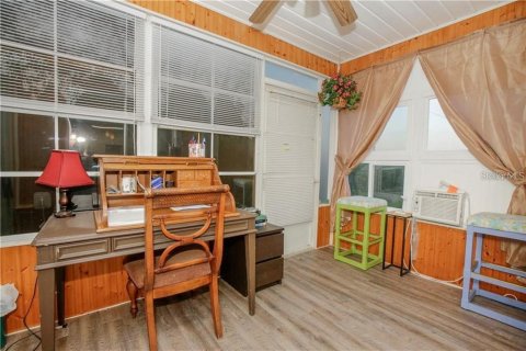 House in Davenport, Florida 4 bedrooms, 156.73 sq.m. № 1793463 - photo 27