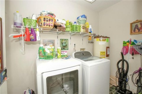 House in Davenport, Florida 4 bedrooms, 156.73 sq.m. № 1793463 - photo 18