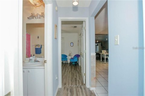House in Davenport, Florida 4 bedrooms, 156.73 sq.m. № 1793463 - photo 16