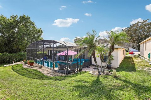 House in Apopka, Florida 2 bedrooms, 204.85 sq.m. № 2330968 - photo 28