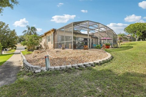 House in Apopka, Florida 2 bedrooms, 204.85 sq.m. № 2330968 - photo 29