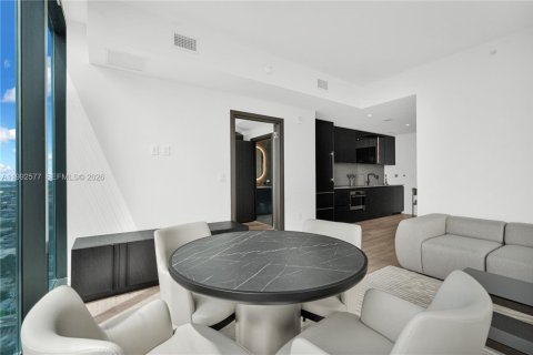 Condo in Miami, Florida, 2 bedrooms № 2255700 - photo 16