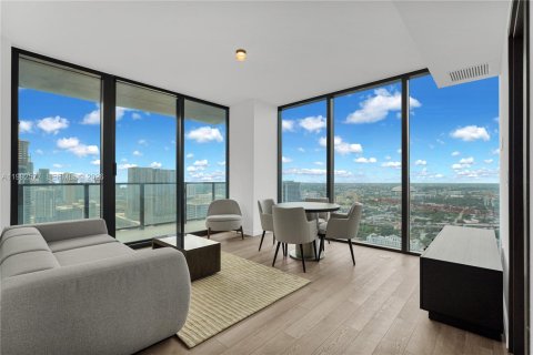 Condo in Miami, Florida, 2 bedrooms № 2255700 - photo 20