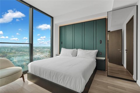 Condo in Miami, Florida, 2 bedrooms № 2255700 - photo 14