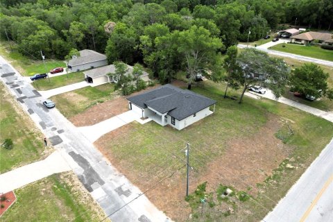 Villa ou maison à vendre à Citrus Springs, Floride: 3 chambres, 142.05 m2 № 1765351 - photo 4