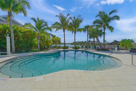 Copropriété à vendre à Bradenton, Floride: 2 chambres, 185.99 m2 № 2212701 - photo 28