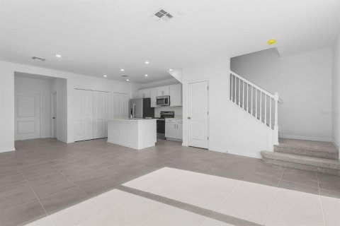 Adosado en alquiler en Lakewood Ranch, Florida, 3 dormitorios, 128.21 m2 № 1879544 - foto 5