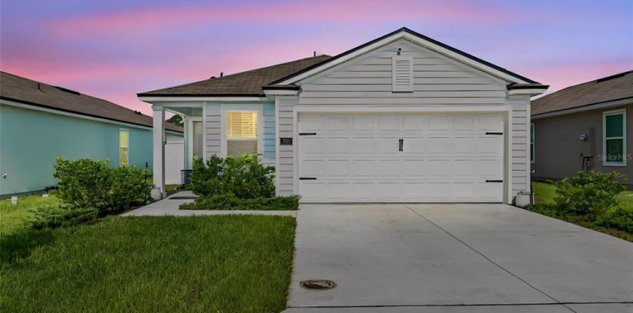 House in Saint Augustine, Florida 3 bedrooms, 155.05 sq.m. № 2208126