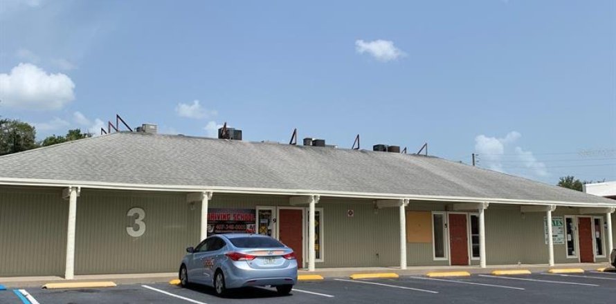 Immobilier commercial à Kissimmee, Floride 54.25 m2 № 2416540