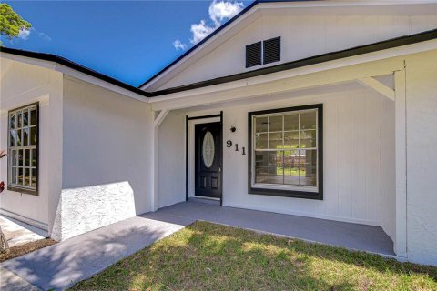 House in Valrico, Florida 3 bedrooms, 116.87 sq.m. № 1613895 - photo 23