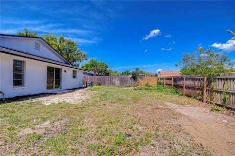House in Valrico, Florida 3 bedrooms, 116.87 sq.m. № 1613895 - photo 20