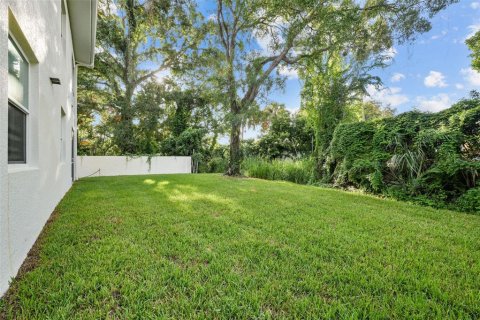 Condo in Saint Petersburg, Florida, 2 bedrooms  № 2267036 - photo 10