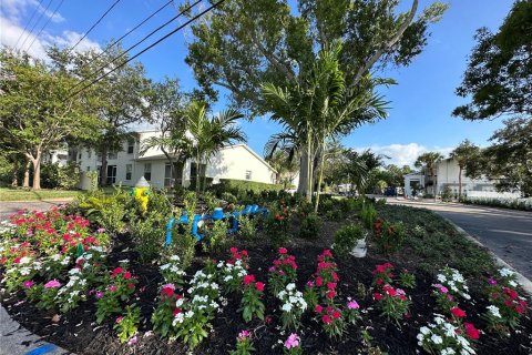 Condo in Saint Petersburg, Florida, 2 bedrooms  № 2267036 - photo 20