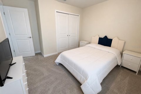 House in Apopka, Florida 4 bedrooms, 230.58 sq.m. № 2227111 - photo 28