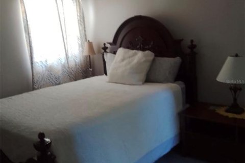 House in Apopka, Florida 3 bedrooms, 99.78 sq.m. № 2217785 - photo 6