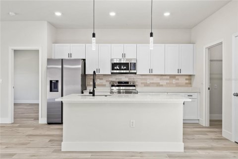 Casa en venta en Ocala, Florida, 4 dormitorios, 163.97 m2 № 1592807 - foto 11