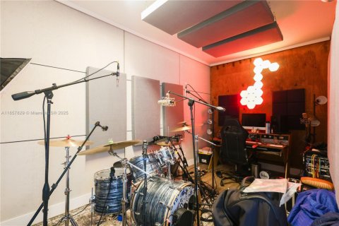 Townhouse in Homestead, Florida 3 bedrooms, 153.1 sq.m. № 2013041 - photo 10