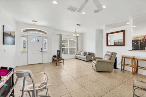 House in North Port, Florida 3 bedrooms, 143.72 sq.m. № 1803064 - photo 10
