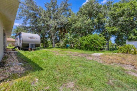 House in North Port, Florida 3 bedrooms, 143.72 sq.m. № 1803064 - photo 30