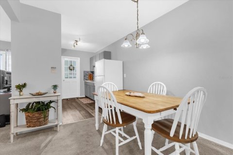 Condo in Cocoa Beach, Florida, 1 bedroom  № 1884134 - photo 10