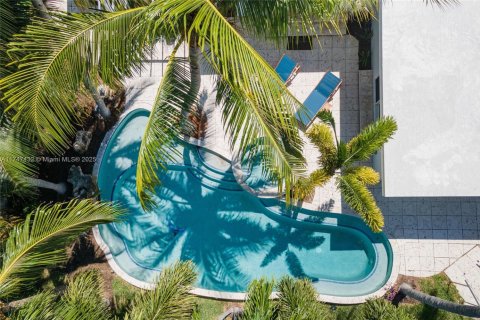 House in Pompano Beach, Florida 3 bedrooms, 205.96 sq.m. № 1772291 - photo 7