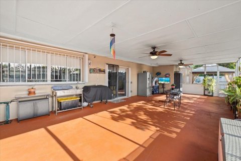 Villa ou maison à vendre à Pembroke Pines, Floride: 3 chambres, 139.54 m2 № 2065315 - photo 19
