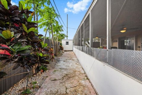 Villa ou maison à vendre à Pembroke Pines, Floride: 3 chambres, 139.54 m2 № 2065315 - photo 24