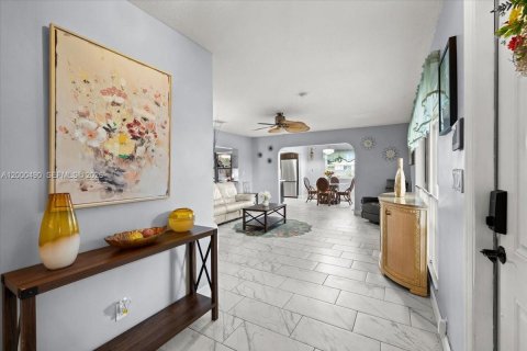 Villa ou maison à vendre à Pembroke Pines, Floride: 3 chambres, 139.54 m2 № 2065315 - photo 5