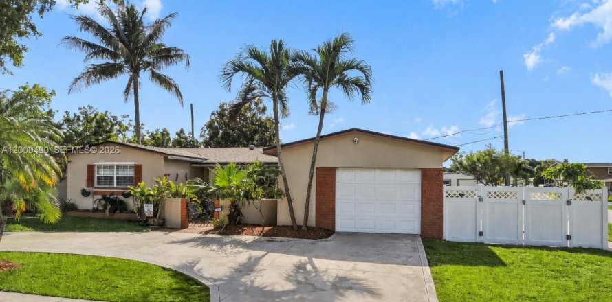 Villa ou maison à Pembroke Pines, Floride 3 chambres, 139.54 m2 № 2065315