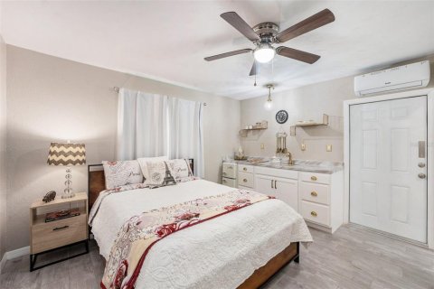 Купить виллу или дом в Уинтер-Хейвен, Флорида 7 комнат, 184.41м2, № 1268043 - фото 13