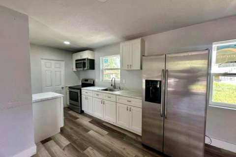 Propiedad comercial en venta en Bartow, Florida, 3 dormitorios, 107.02 m2 № 2122091 - foto 5