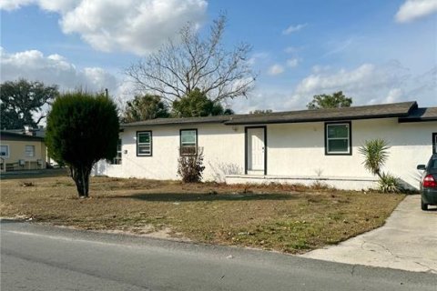 Immobilier commercial à Bartow, Floride 3 chambres, 107.02 m2 № 2122091