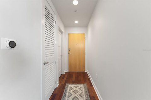 Copropriété à vendre à Tampa, Floride: 2 chambres, 113.43 m2 № 1904259 - photo 4