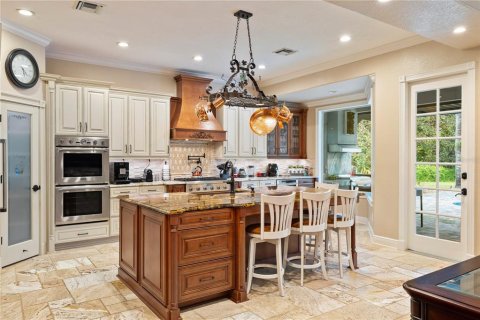 House in Windermere, Florida 5 bedrooms, 392.6 sq.m. № 1901219 - photo 20