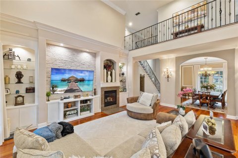 House in Windermere, Florida 5 bedrooms, 392.6 sq.m. № 1901219 - photo 18