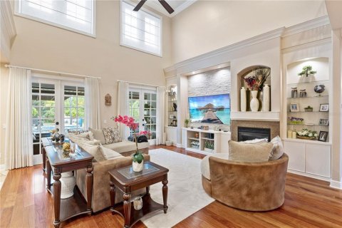 House in Windermere, Florida 5 bedrooms, 392.6 sq.m. № 1901219 - photo 16