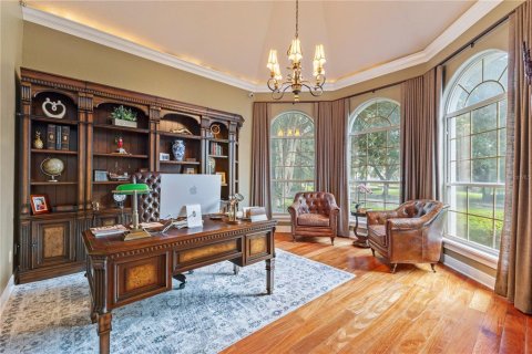 House in Windermere, Florida 5 bedrooms, 392.6 sq.m. № 1901219 - photo 11