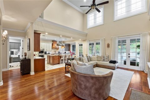 House in Windermere, Florida 5 bedrooms, 392.6 sq.m. № 1901219 - photo 17