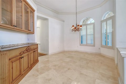 House in Tarpon Springs, Florida 4 bedrooms, 334.26 sq.m. № 2213900 - photo 7