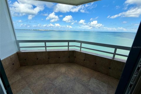 Condominio en alquiler en Sarasota, Florida, 3 dormitorios, 215.07 m2 № 1882999 - foto 27