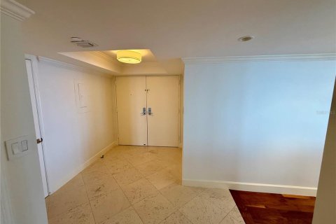 Condominio en alquiler en Sarasota, Florida, 3 dormitorios, 215.07 m2 № 1882999 - foto 4